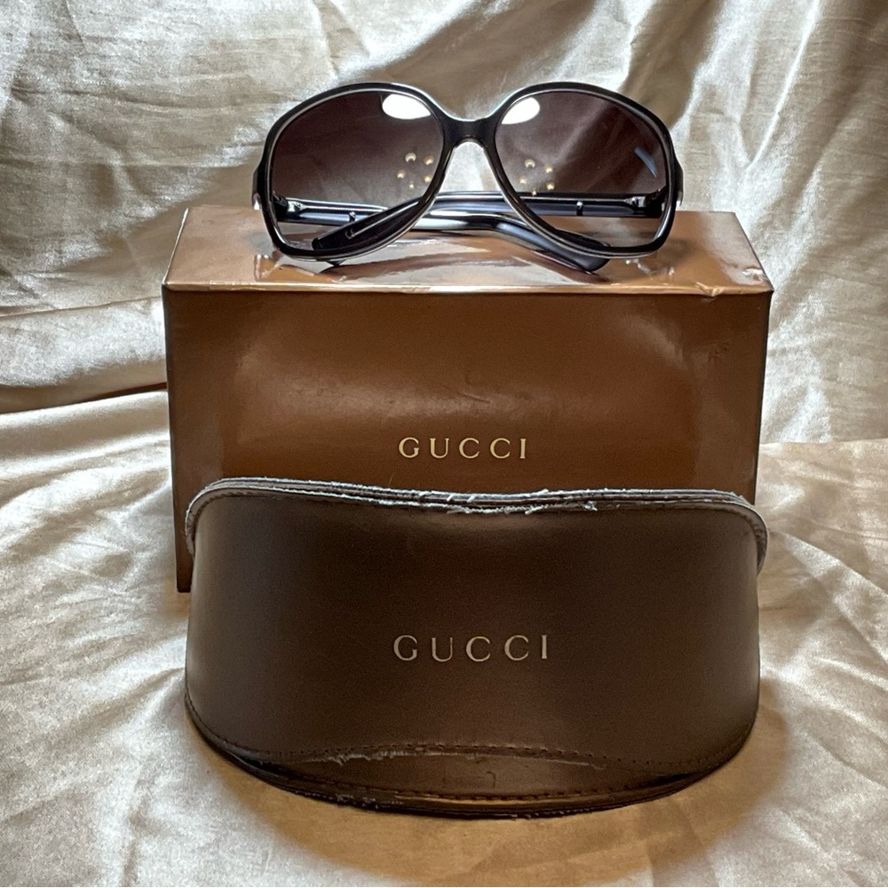 Authentic Gucci Sunglasses with Case & Box – Oversized Women’s